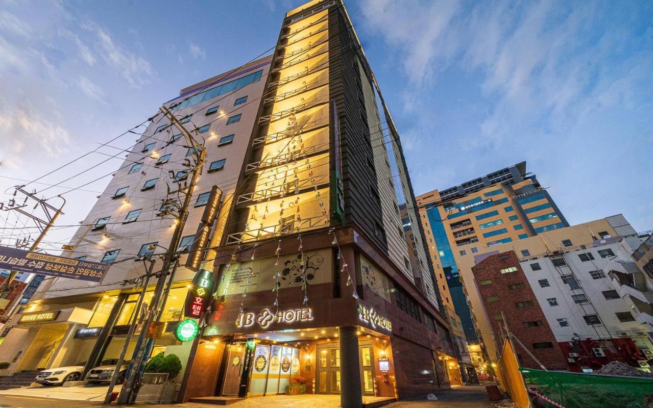 Seomyeon Ib Hotel ปูซาน ภายนอก รูปภาพ